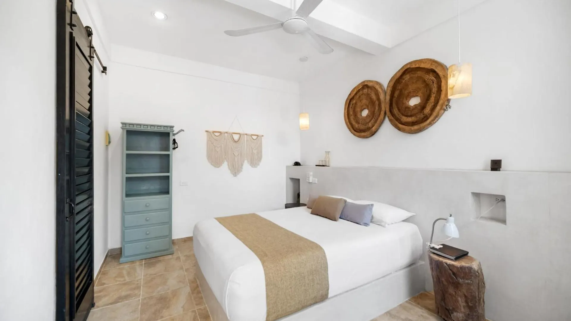 Hotel Casa Xhule Holbox 12 People